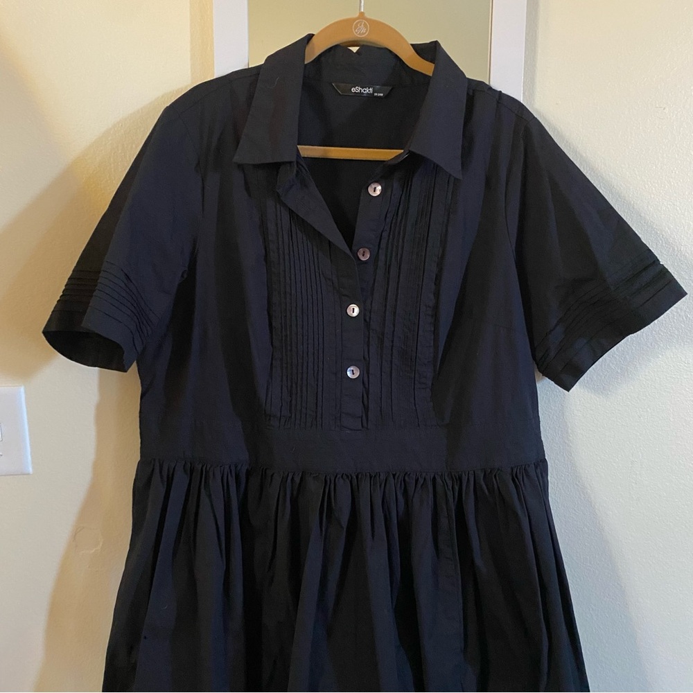 eshakti Black Pintuck Pleat Bib-Front Poplin Dress - Picture 10 of 16